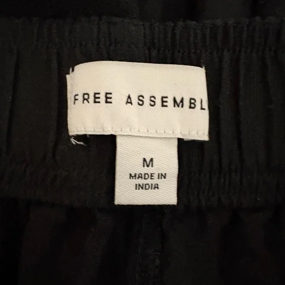Free Assembly Black Linen Blend Women’s Shorts Sleek Everyday Staple Size Medium - Picture 13 of 14